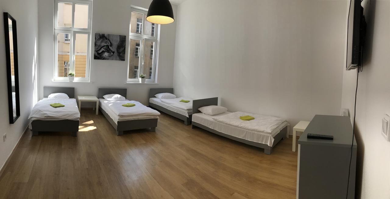 Green Hostel Poznan Bagian luar foto